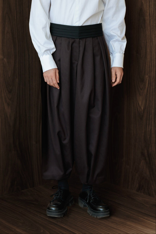 Roots pants