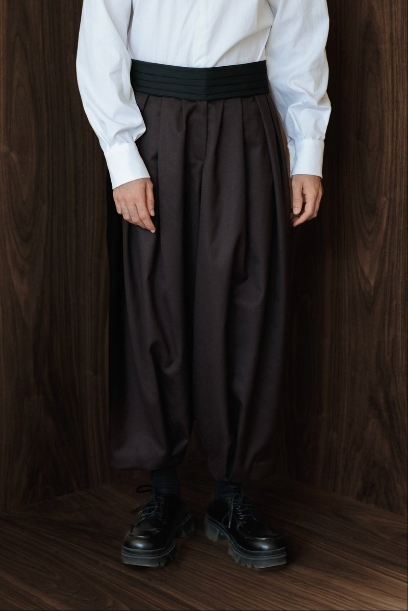 Roots pants