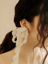 Rewards earrings in white