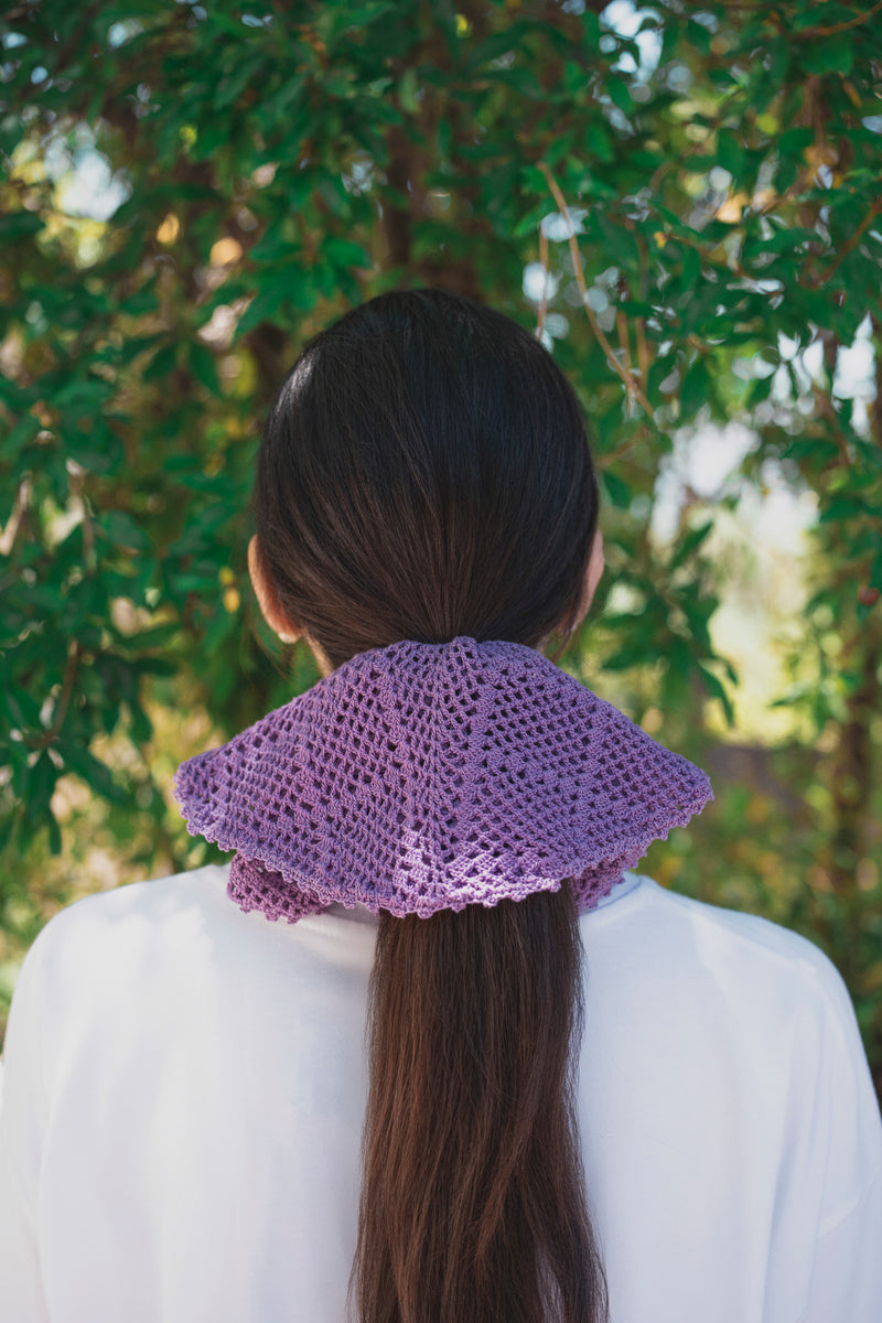 A fig crochet band