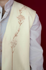 Folklore in beige